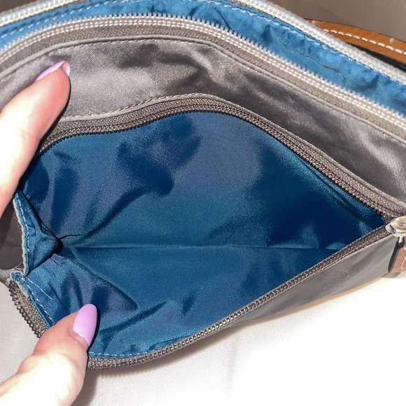 Tumi Susan Multifunction Pouch Wristlet Clutch Travel Cosmetics Gray Nylon - Picture 6 of 12